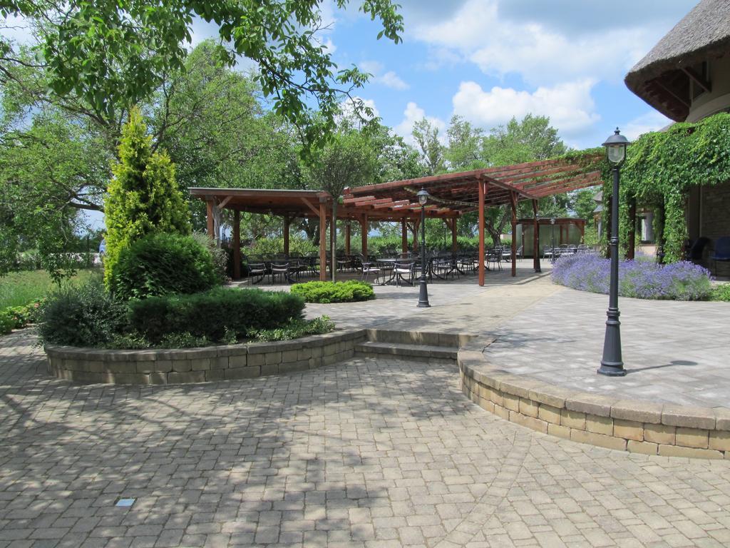 Penzion Eko Park Piestany Εξωτερικό φωτογραφία